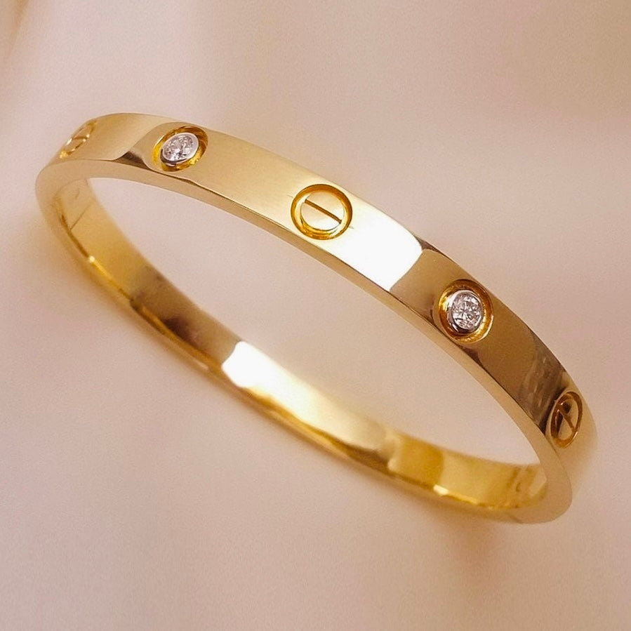 Amora Shine Bangle