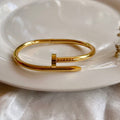 Stellar bangle